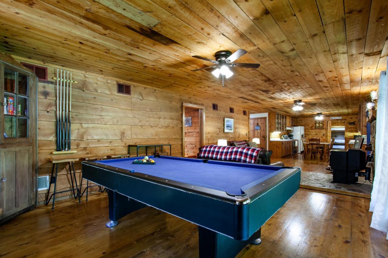 Hébergement de vacances Forest Hot Tub Fire Pit Pool Table *